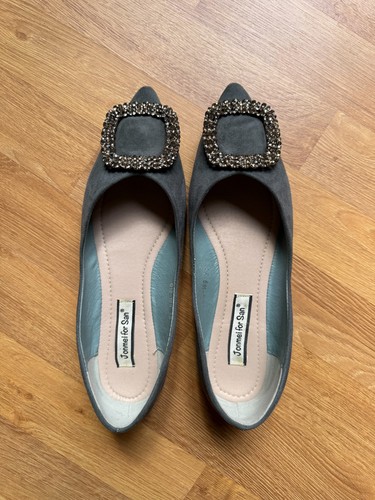 Grey green pointed - grey, toe