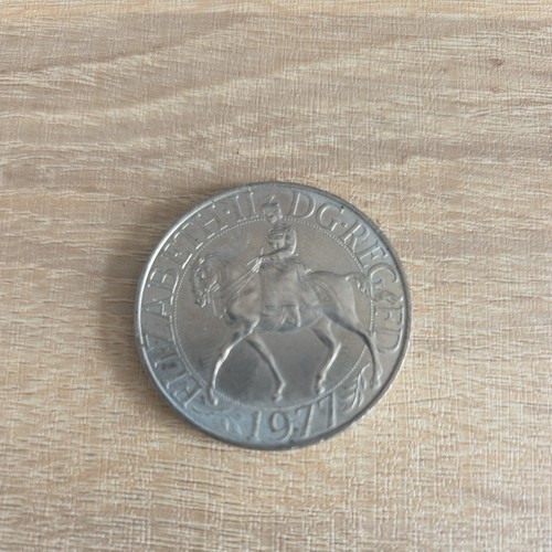 Crown queen elizabeth ii - gb, crown: