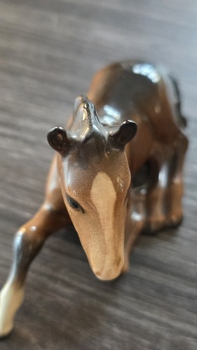 Beswick foal lying model - foal, 915