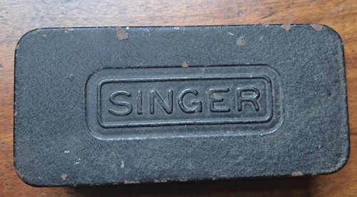 Vintage singer sewing machine - singer,