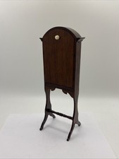 Miniature j whitehead - j,