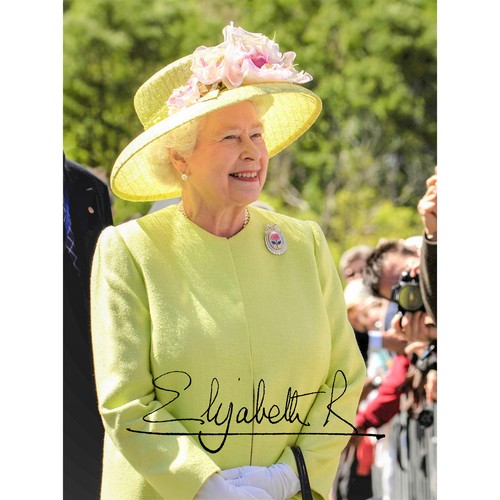 The queen yellow - in,