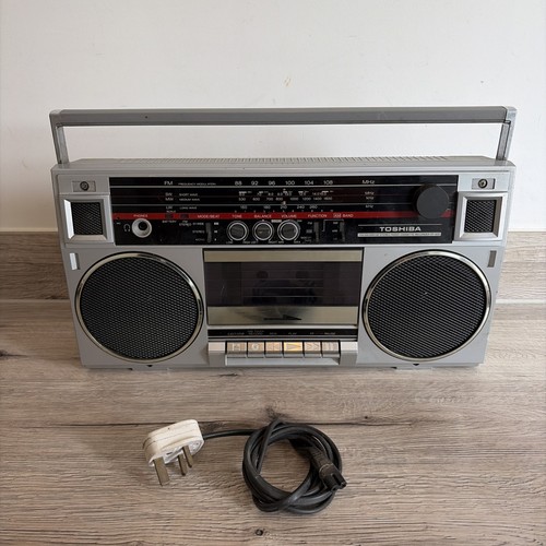 Vintage 80s toshiba stereo - vintage,