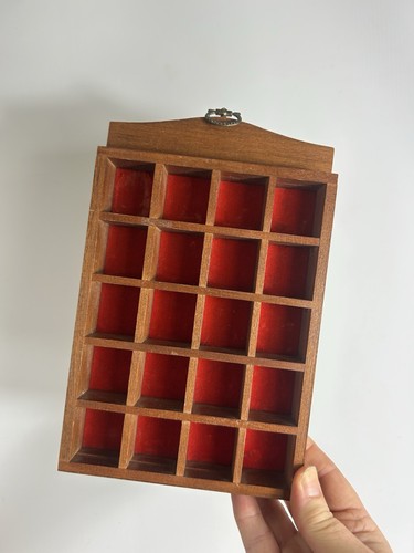 Vintage display shelf mini - display, /