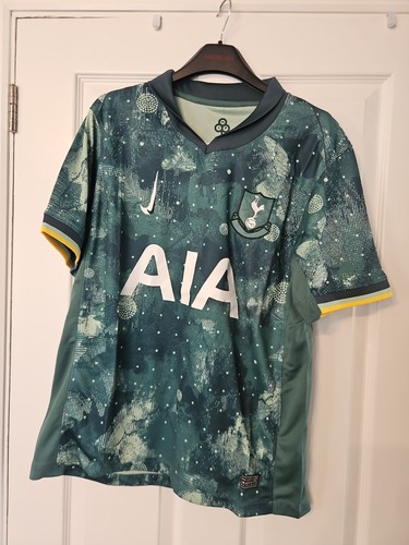 Tottenham hotspur third - tottenham,