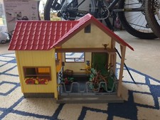 SCHLEICH 42334 FARM WORLD BARN Cow Dairy SHED WITH ACCESSORIES 
