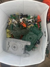 Tub Full Of Army Soldiers Toys