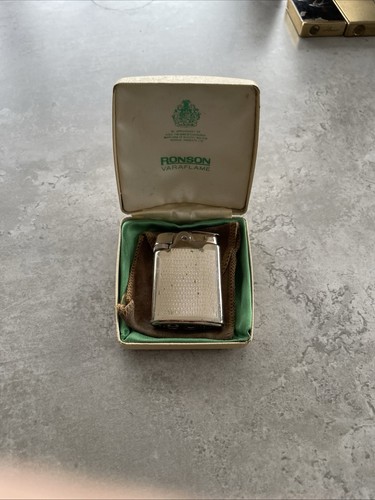 Vintage ronson gold plated - gold,