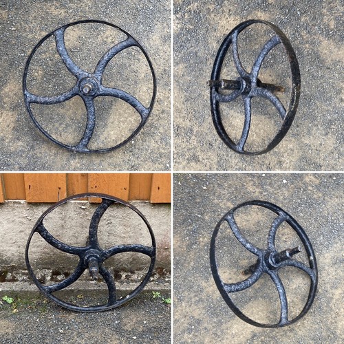 Antique cast iron - iron, wheelbarrow