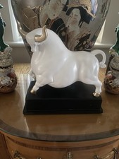 A Stunning Model Off A Bull