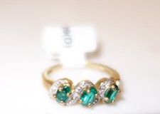 9ct gold 3 stone emerald &