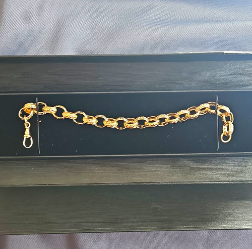 9ct yellow gold patterned - 9ct,