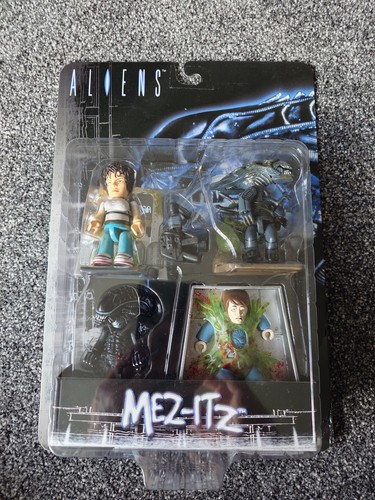 Aliens mezco mez itz - figures,