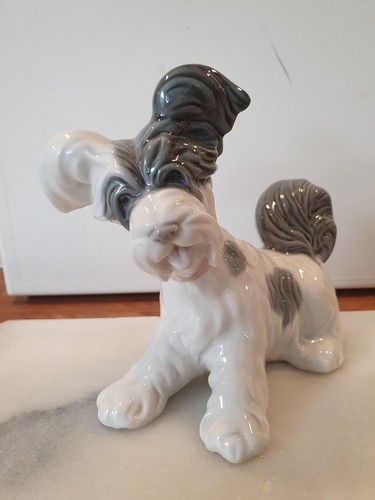 Lladro skye terrier - "skye",