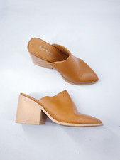 Matt & Nat size 4 (37) tan brown faux leather slip on block heel sandals