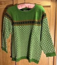 Toast Green & White All Wool