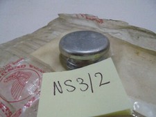 HONDA CB1100 CB900 CB750 CYLINDER HEAD CAM COVER PLUG 12331-425-000 (NS3/2)