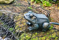 POND SPITTER FROG GARDEN WATER
