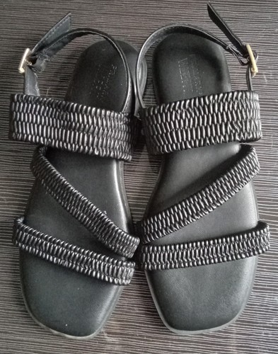 Primark black puffy strappy - puffy,