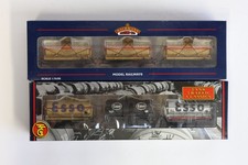 Bachmann Branchline 33-527 & 37-666Z OO Gauge Wagons – Boxed