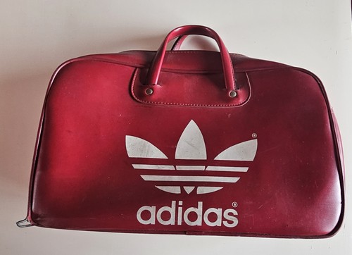 Retro vintage adidas 1970s - adidas, red