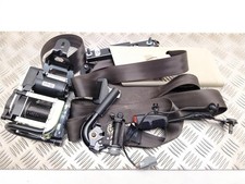 Range Rover Vogue seat belt