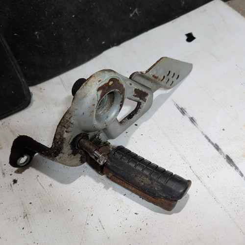Foot peg front - left, honda