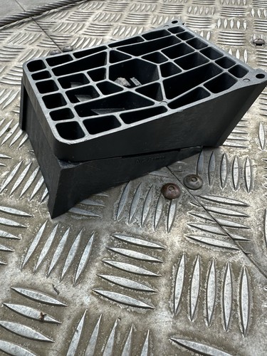 Rover wheel chock - mg,