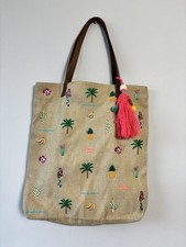 Accessorize Tropical