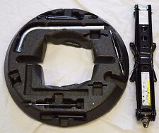 GENUINE AUDI A4 / AVANT 2015-2020 JACK WHEEL BRACE TOWING EYE SET WITHOUT HANDLE