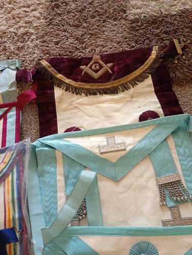 Nice lot eight masonic aprons - eight,