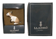 LLADRO “CURIOSITY” DOG