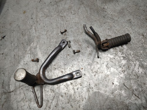 Passenger pegs brackets - pegs, &