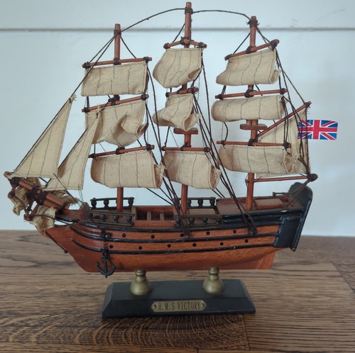 Vintage victory wooden - h.m.s.,