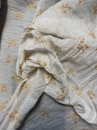 Metre embroidered - metre,