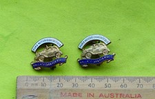 1x FORD Motor Exhibition (Wallace Carr) enamel badge lapel pin car automobile