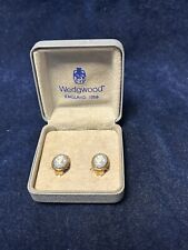 Beautiful Boxed Set Wedgwood Blue Jasperware Cameo Clip on Earings Ex Con