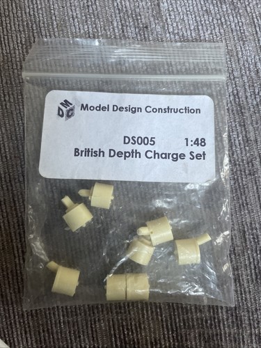 British depth charge set - 1/48,