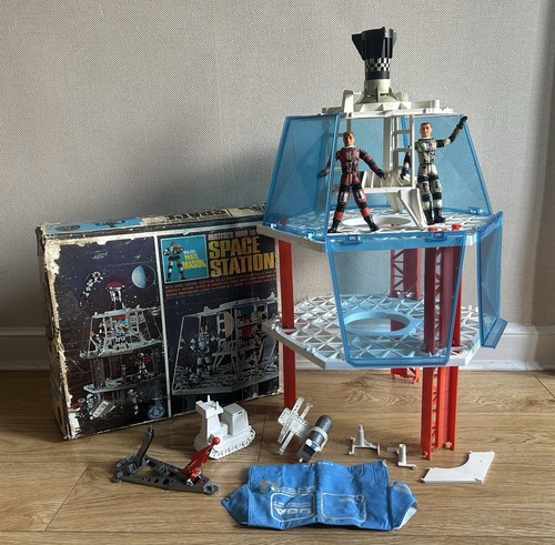 Major matt mason space station - matt,