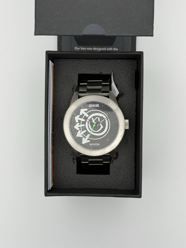 Nixon blink 182 - x, smiley