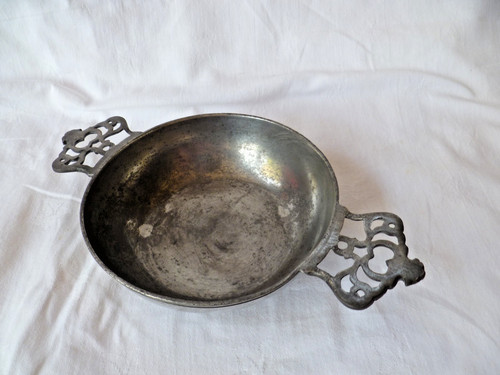 Large antique pewter whisky - large,