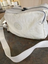 Kipling Small To Med Cream