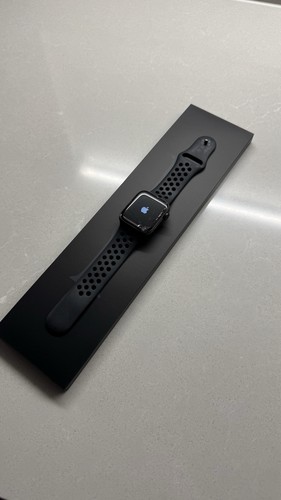 Apple watch nike - apple, space