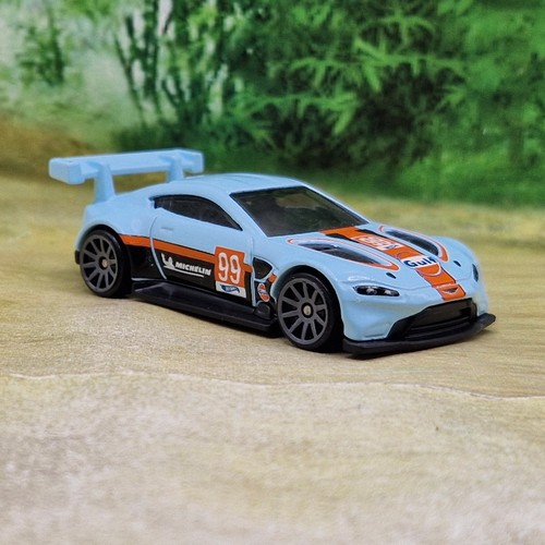 Hot wheels aston martin - wheels,