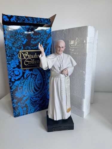 Pope francis studio - pope,