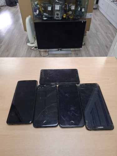 Job lot faulty phones - 5,