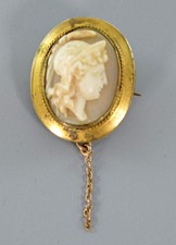 ANTIQUE GOLD GILT MOUNTED CARVED SHELL CAMEO BROOCH