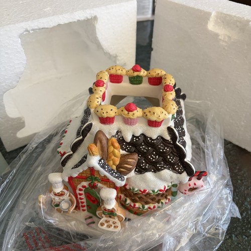 Partylite gingerbread village - partylite,