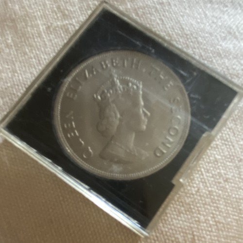 Elizabeth 1966 shilling - elizabeth,