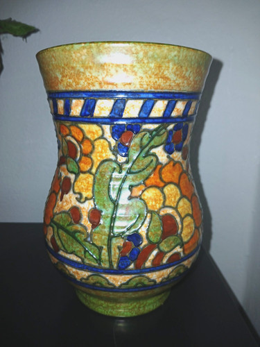 Vintage charlotte rhead vase - charlotte,